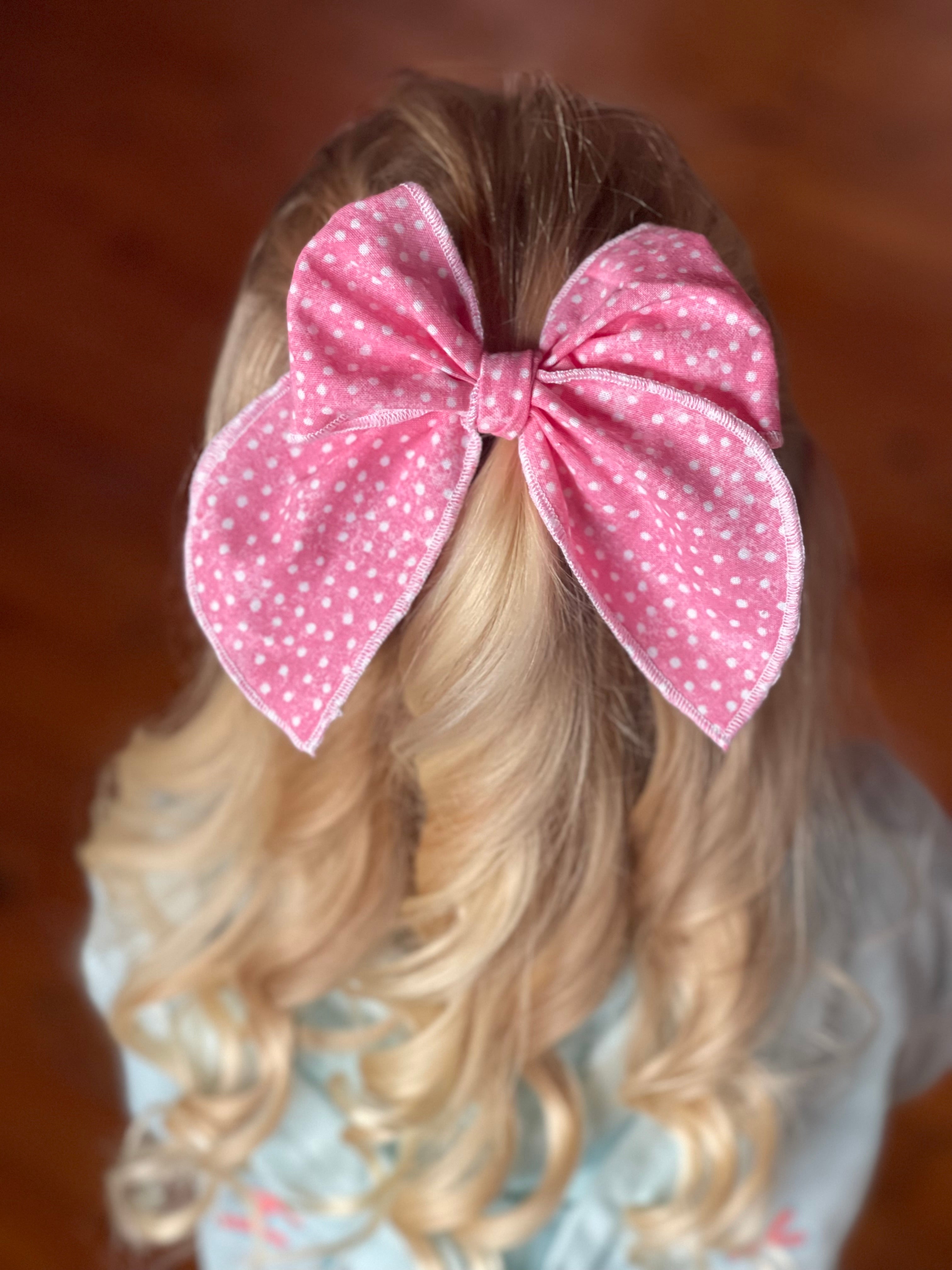 Fable Bow: Pink Polkadot